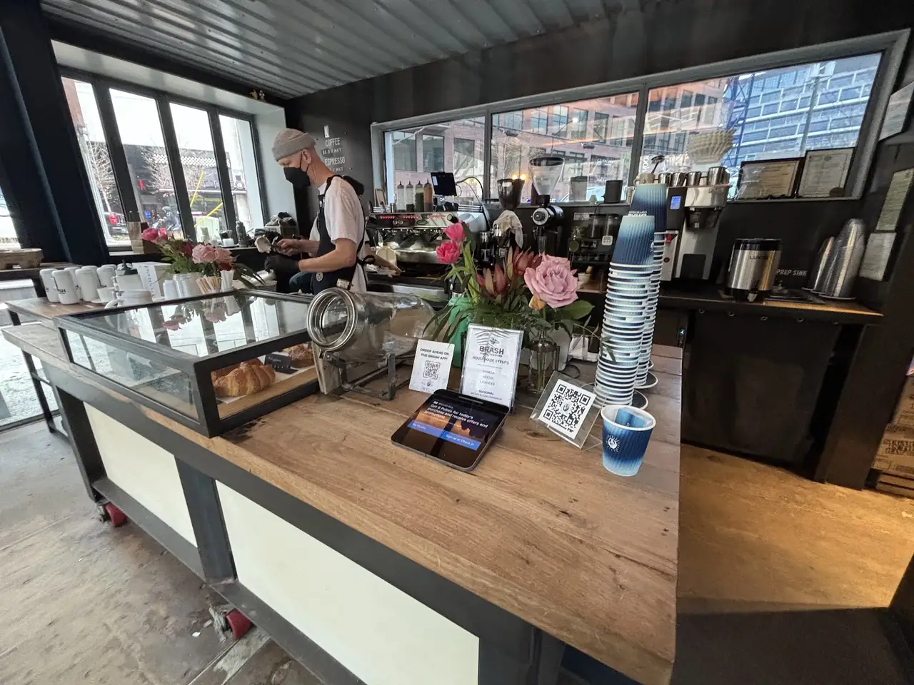 BRASH Coffee, counter