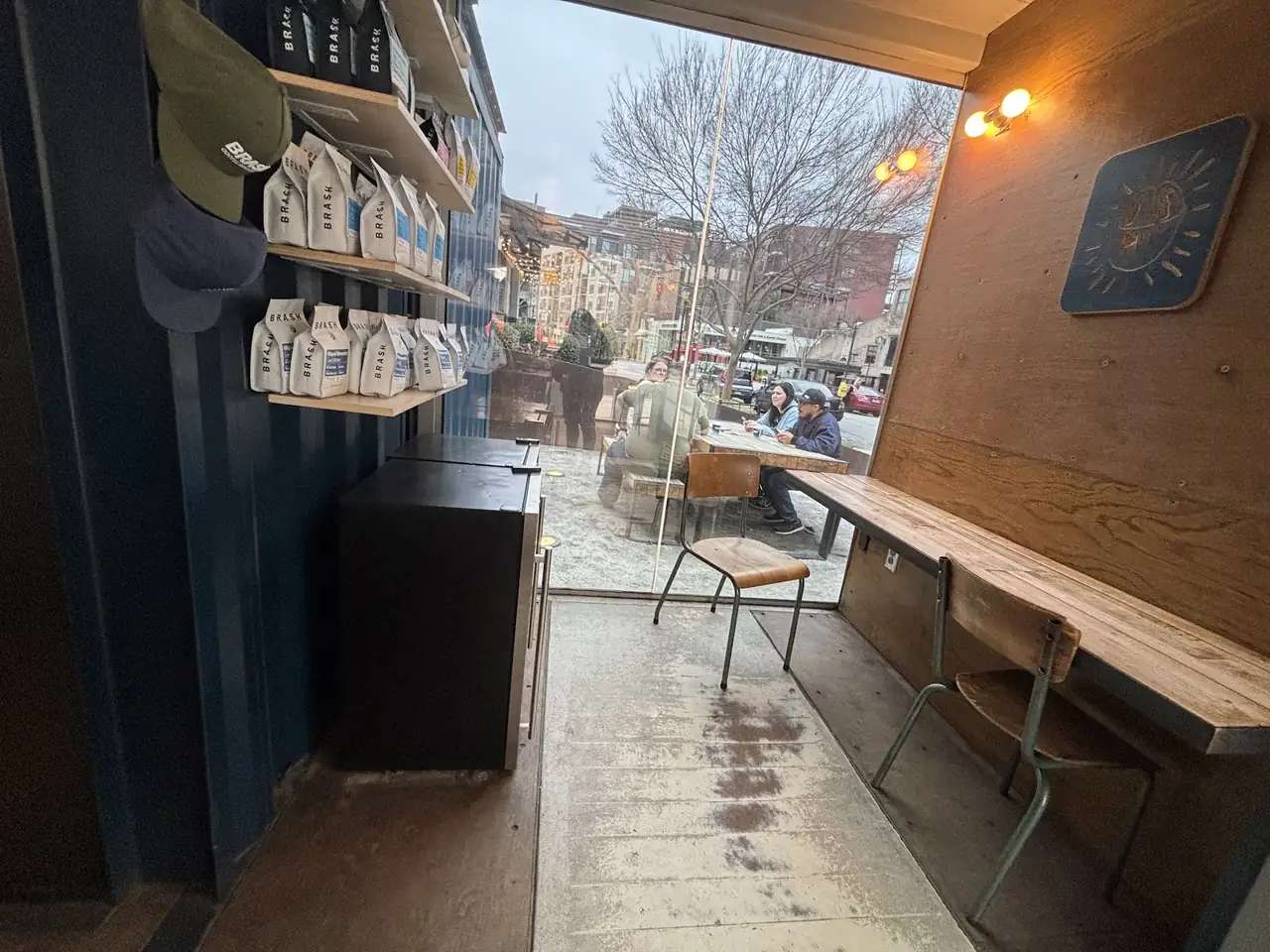 BRASH Coffee, seating