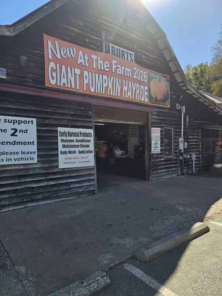 Burt's Pumpkin Farm