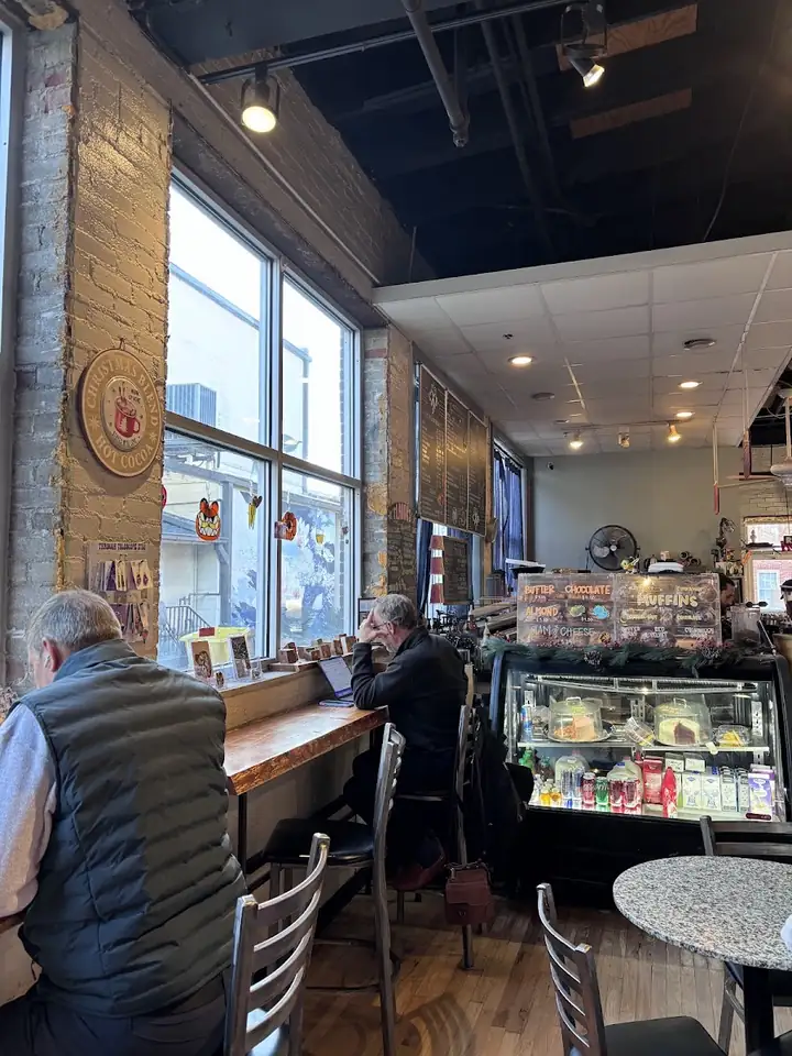 Cool Beans Coffee Roasters, counter