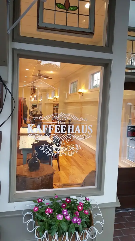 Das Kaffee Haus, outside