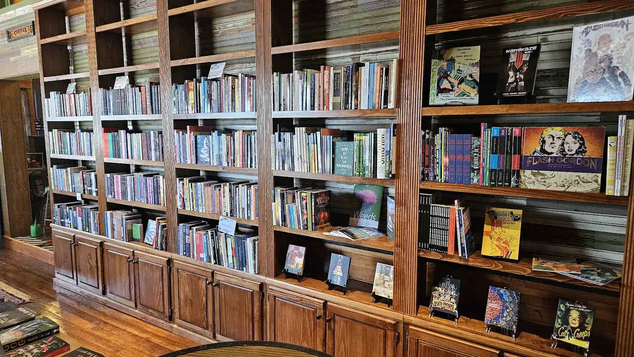 Mountain Town Coffee, bookshelves