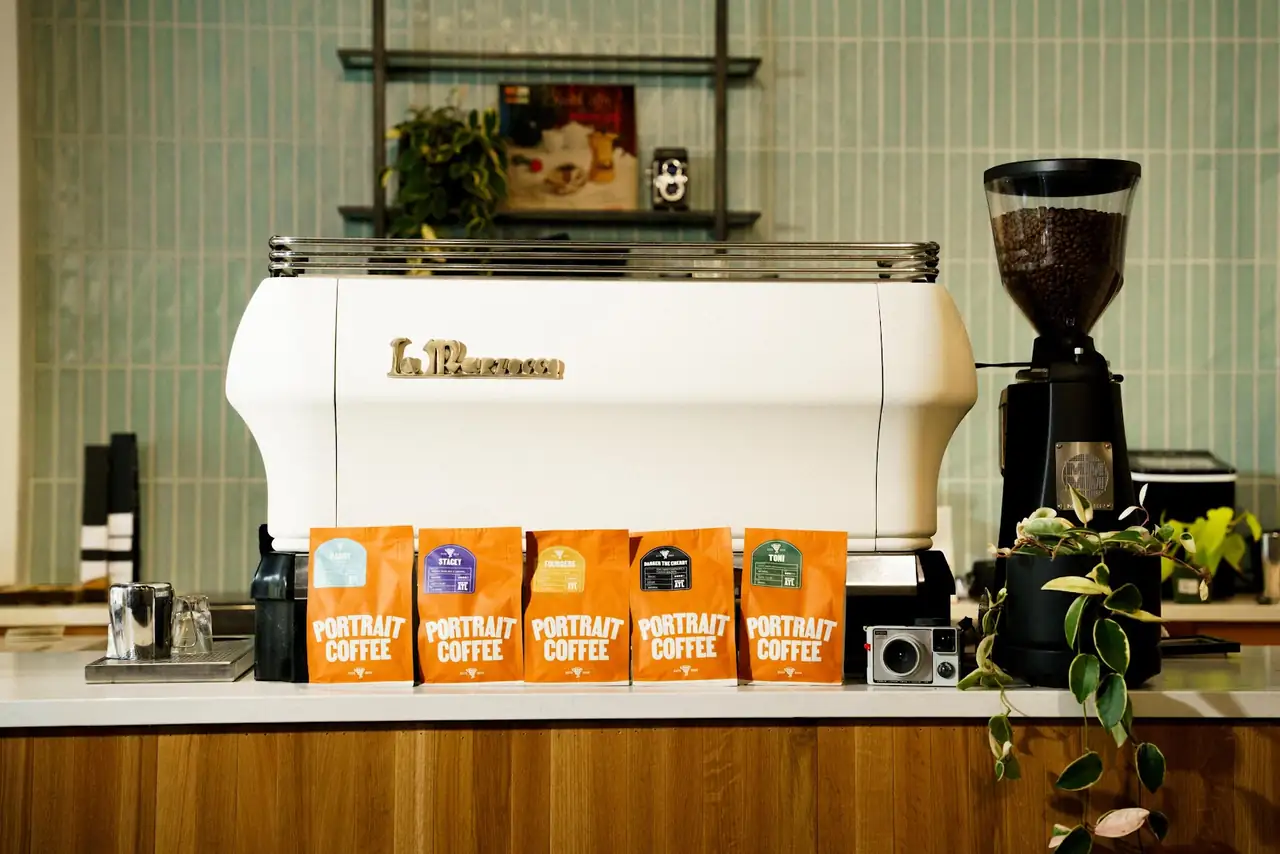 Portrait Coffee, counter