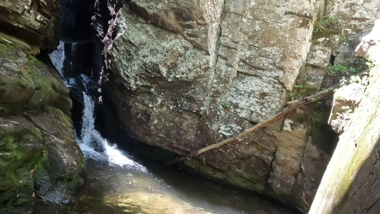 Raven Cliff Falls